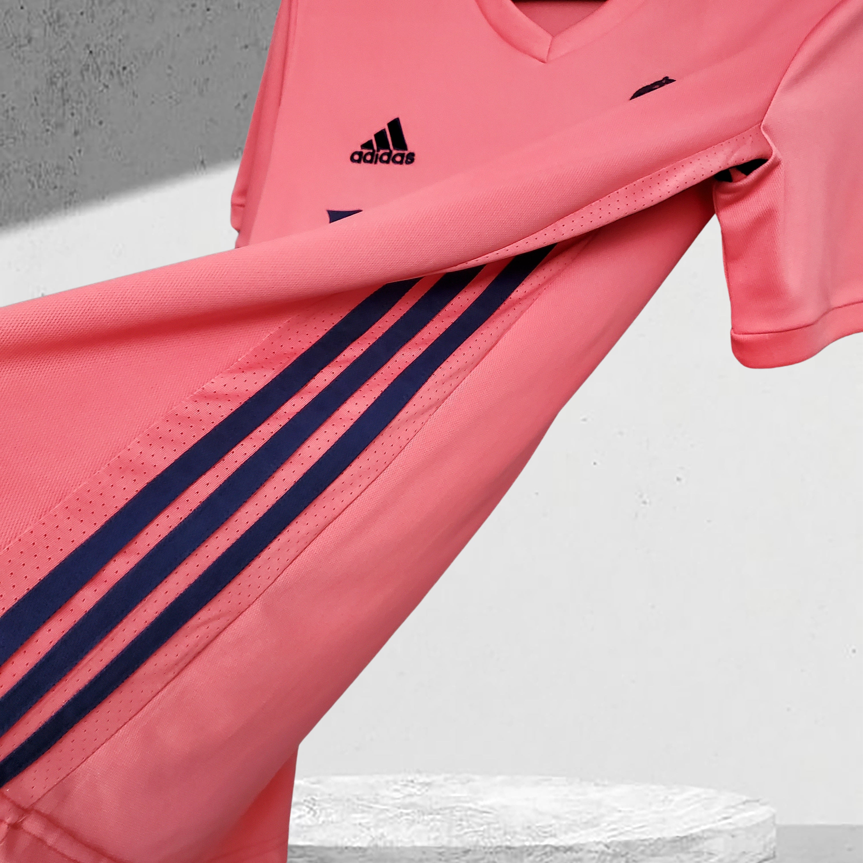 Real Madrid 2020–2021 Bortedrakt