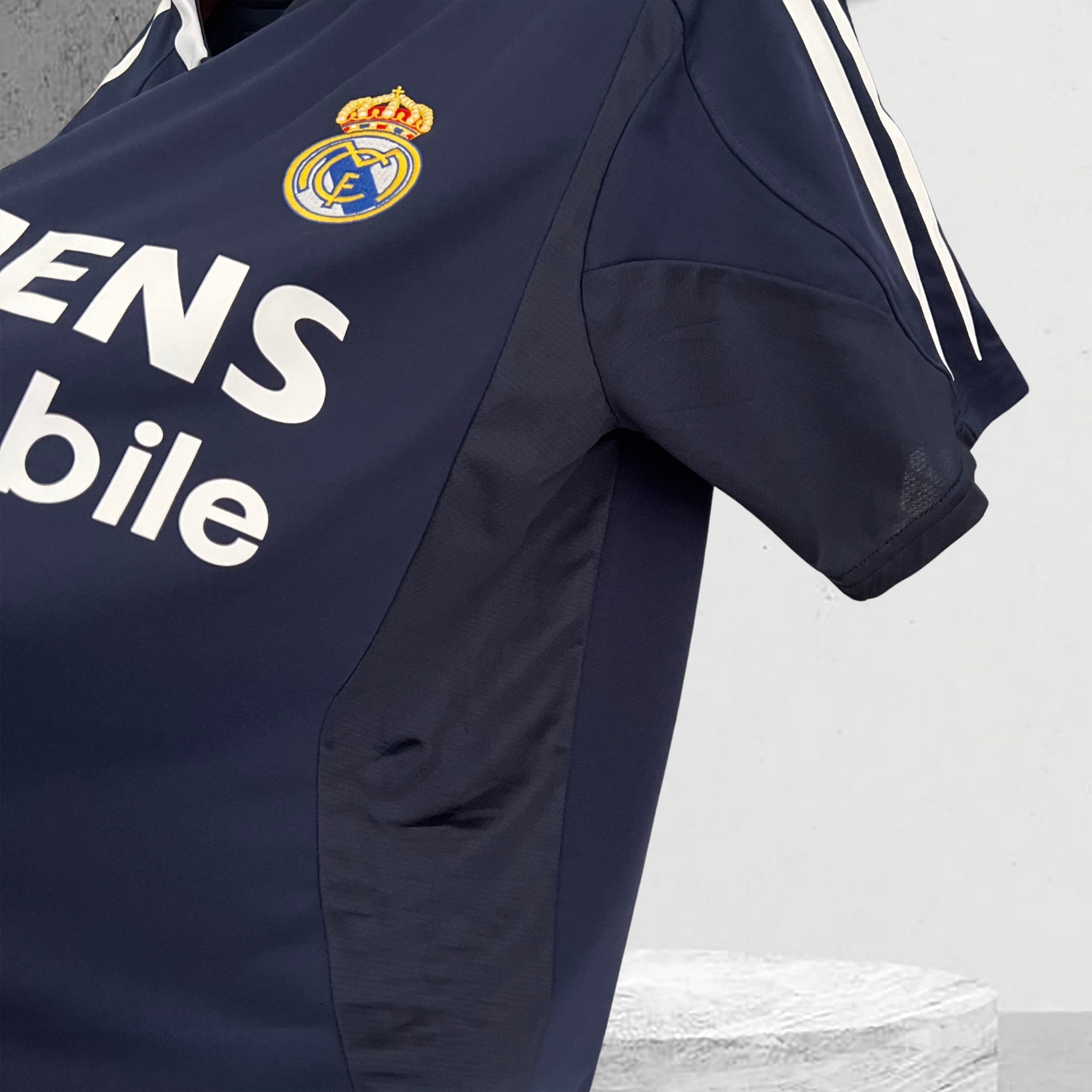 Real Madrid 2004–2005 Bortedrakt