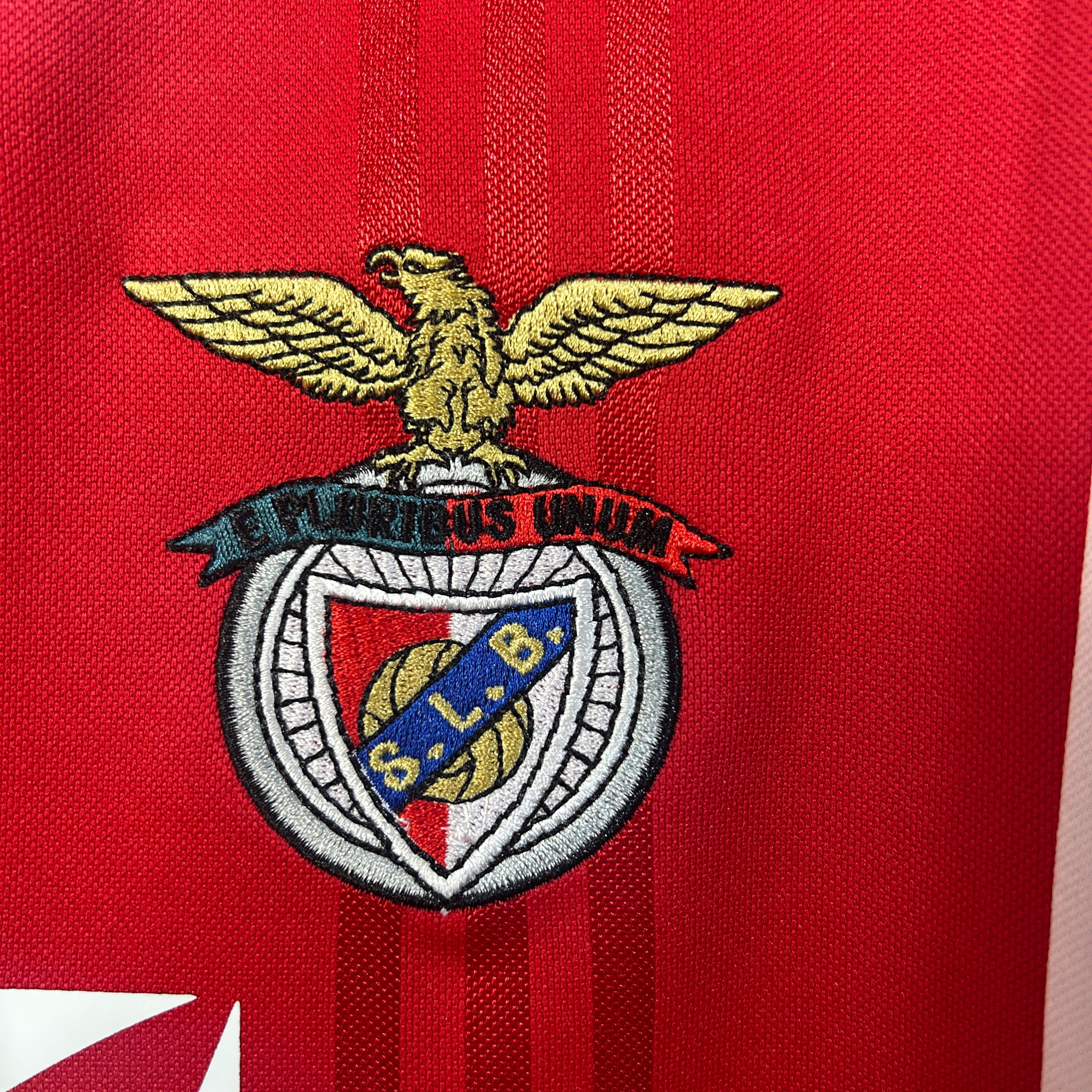 Benfica 1997–1998 Hjemmedrakt