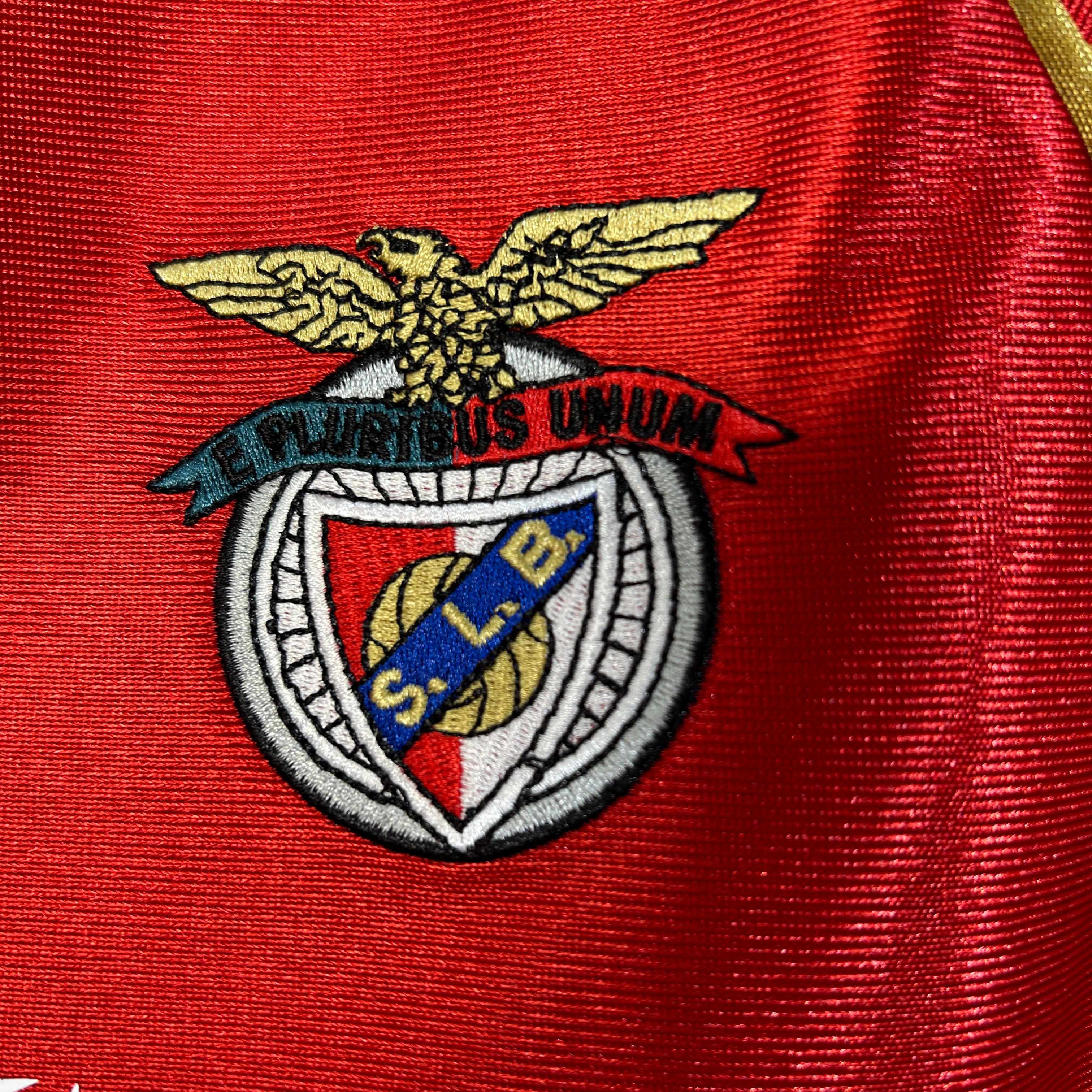 Benfica 1998–1999 Hjemmedrakt