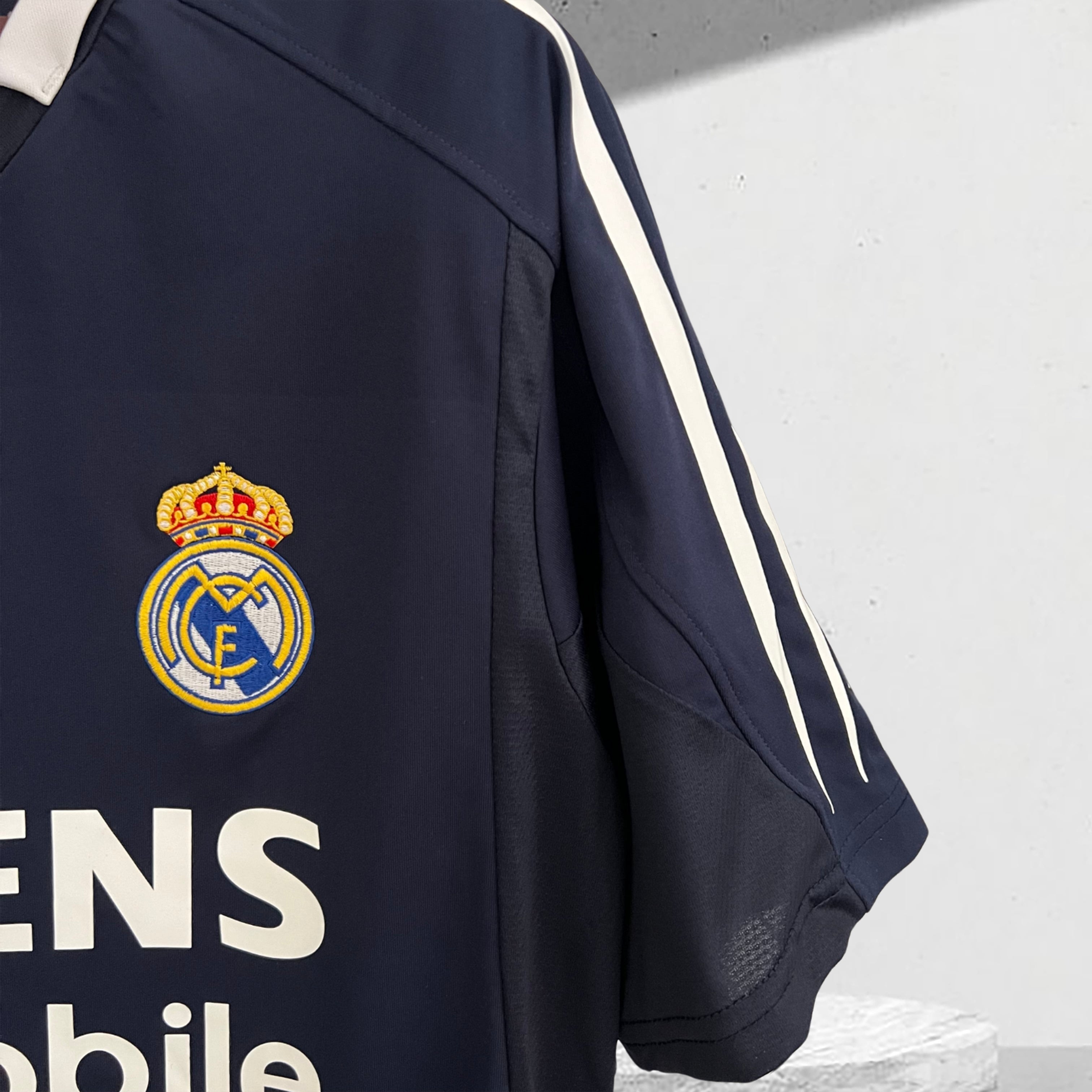 Real Madrid 2004–2005 Bortedrakt