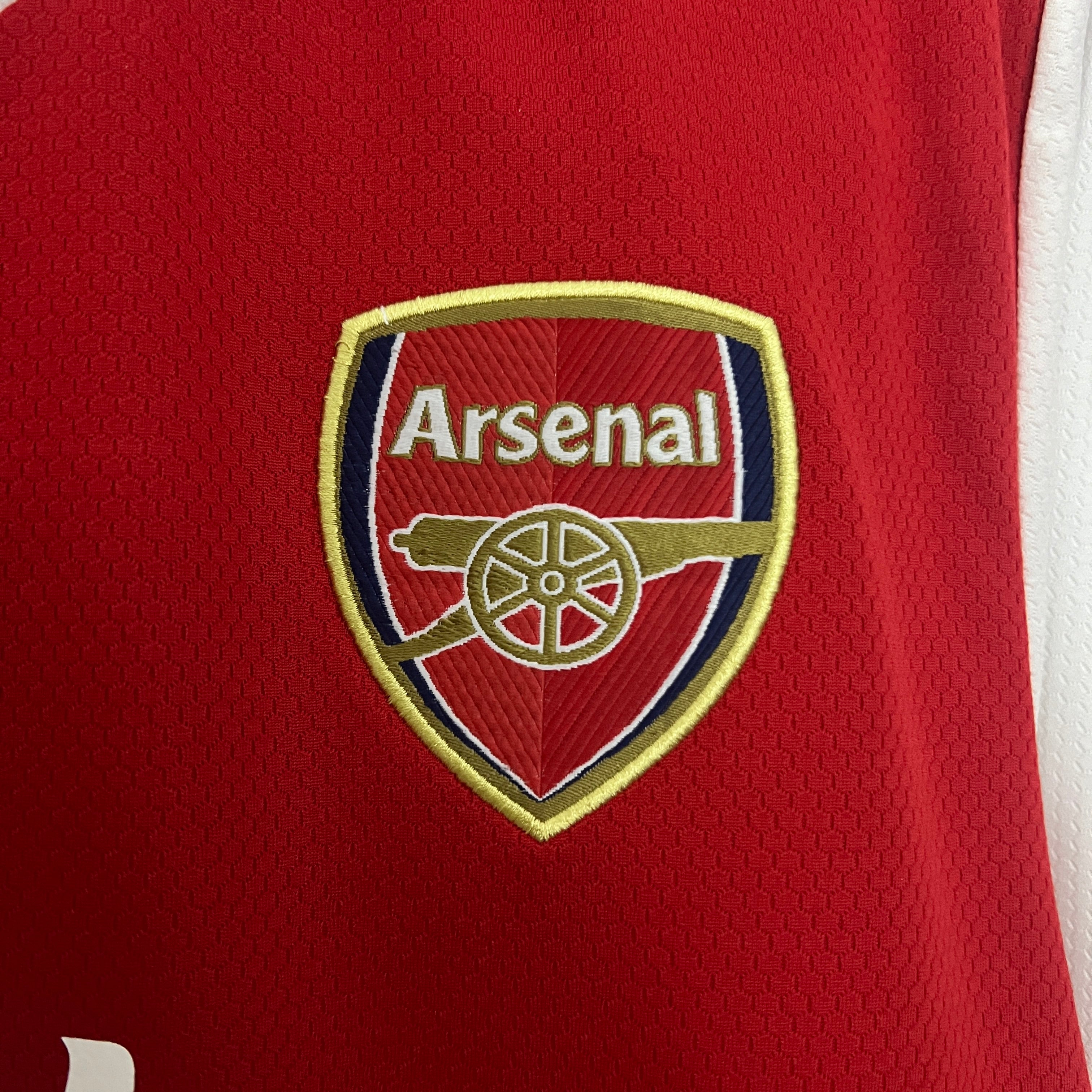 Arsenal 2019–2020 Hjemmedrakt