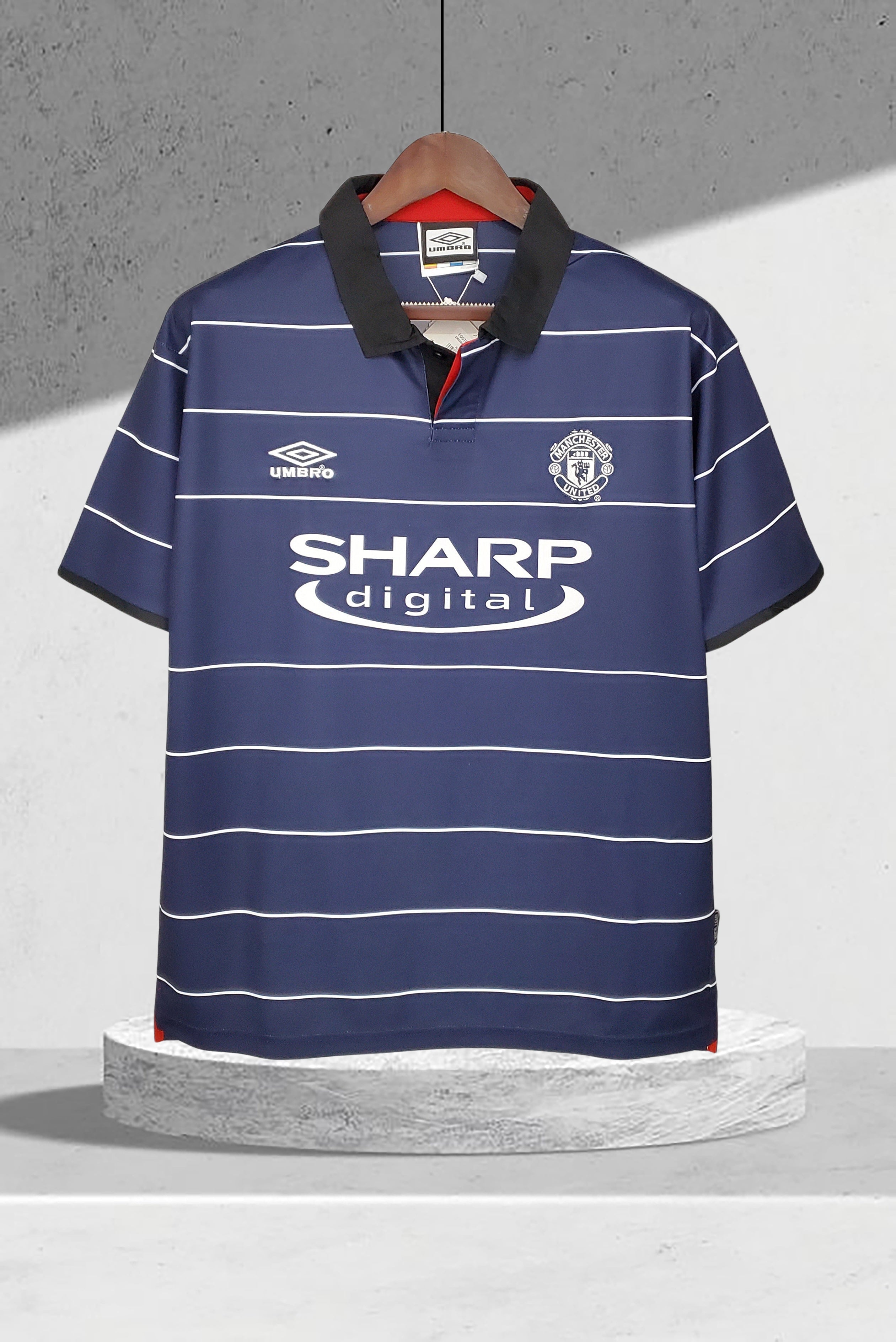 Manchester United 1999–2000 Bortedrakt – Klassisk Fotballtrøye
