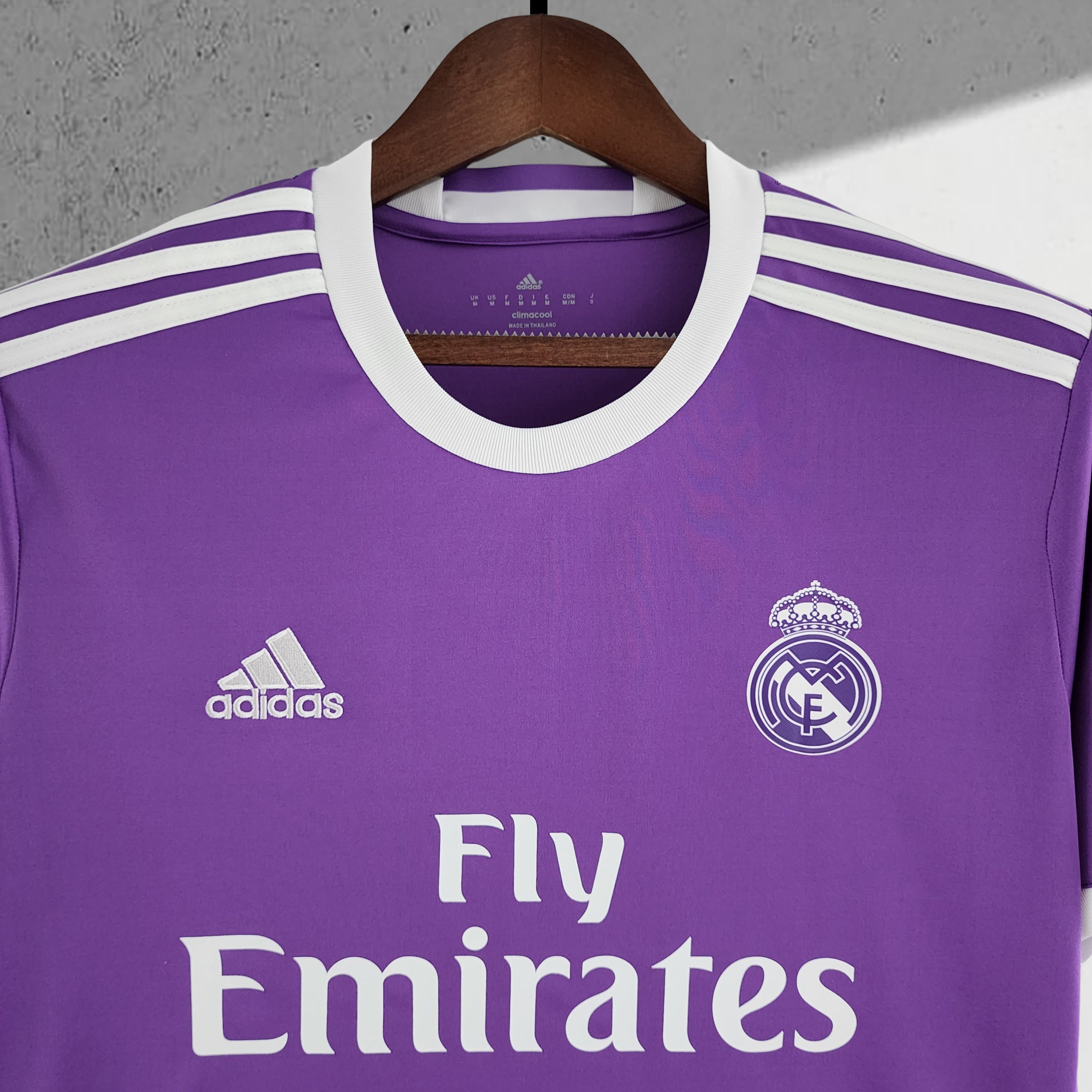 Real Madrid 2016–2017 Bortedrakt