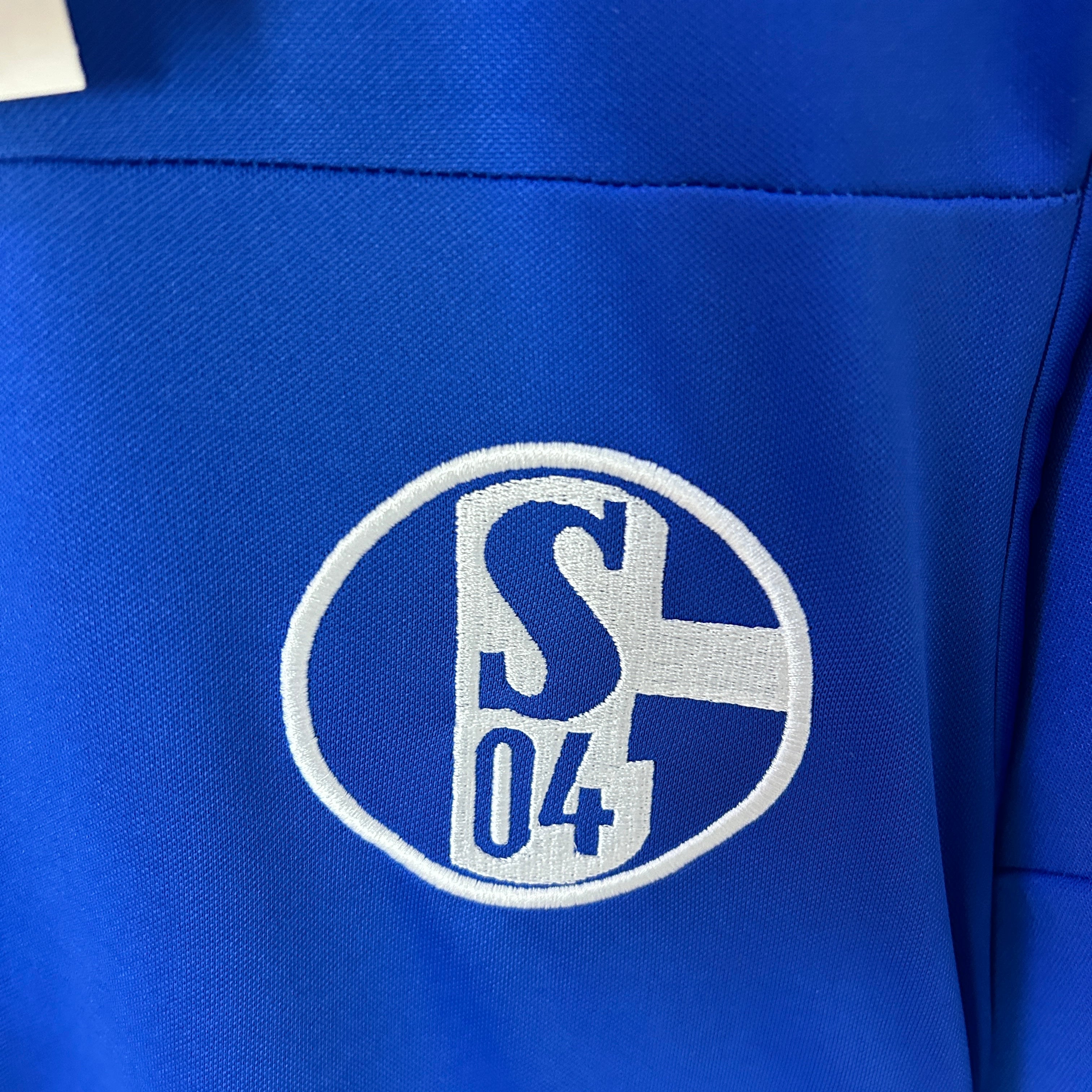 FC Schalke 04 2010-2011 Hjemmedrakt