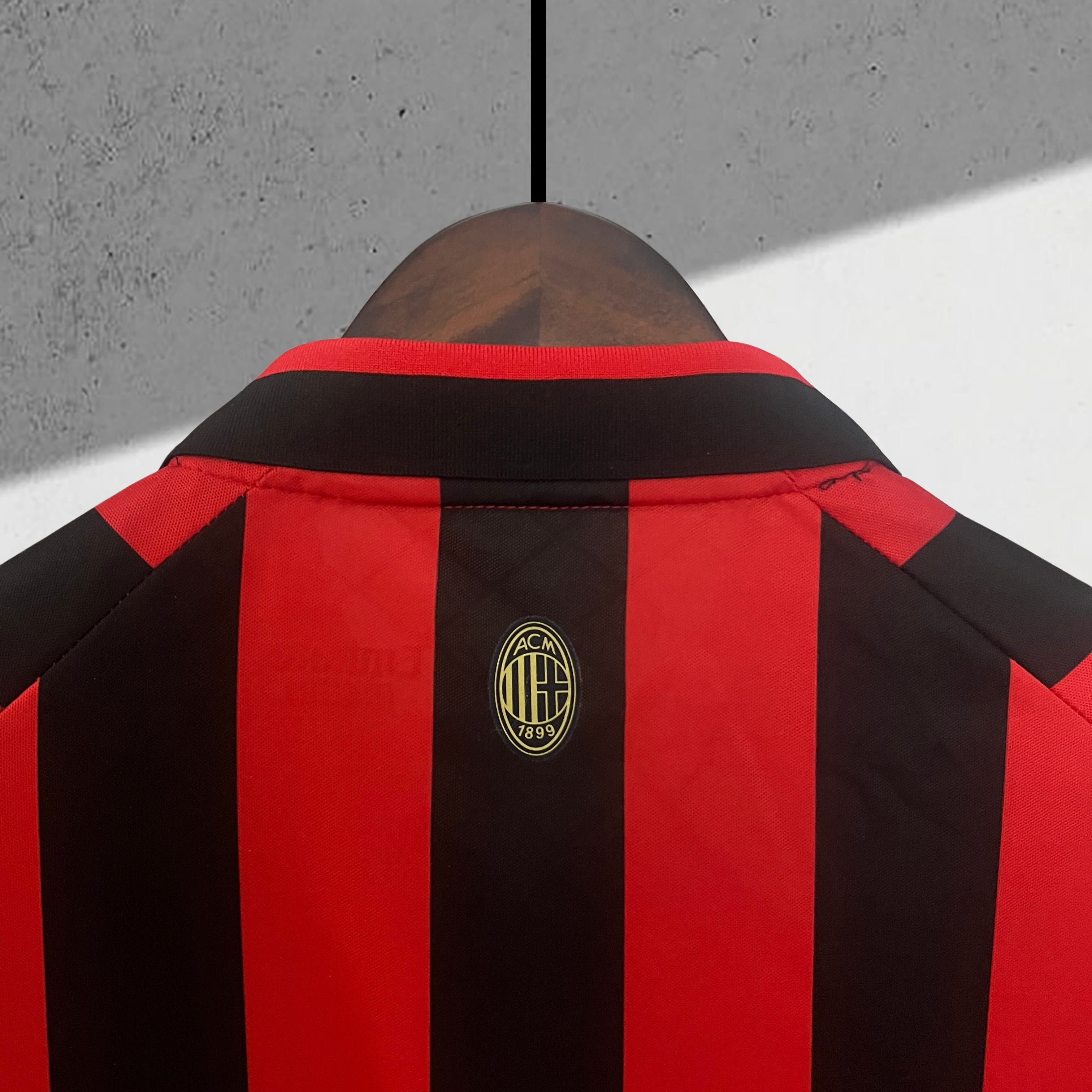 AC Milan 125-årsjubileumsdrakt