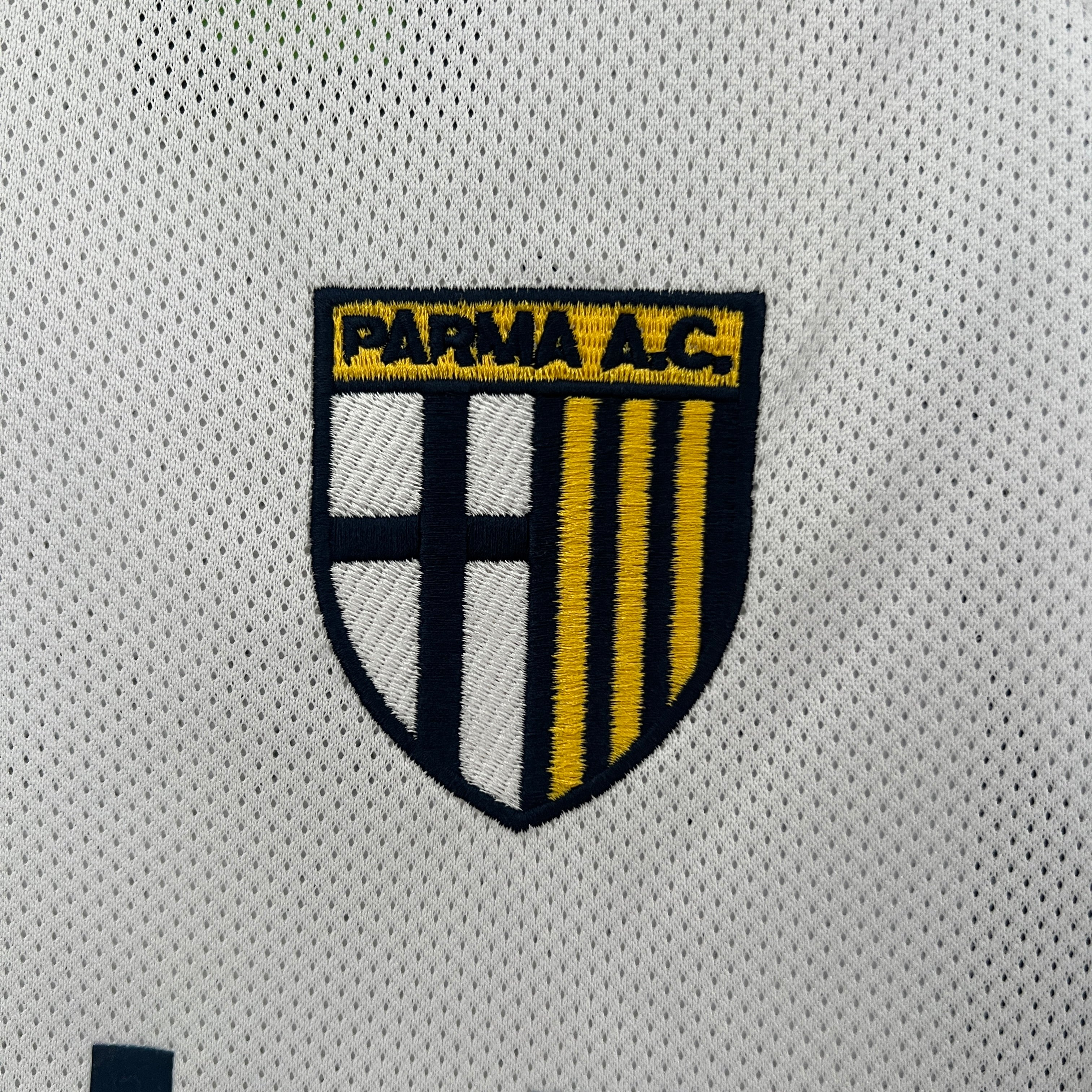 Parma 2003–2004 Bortedrakt