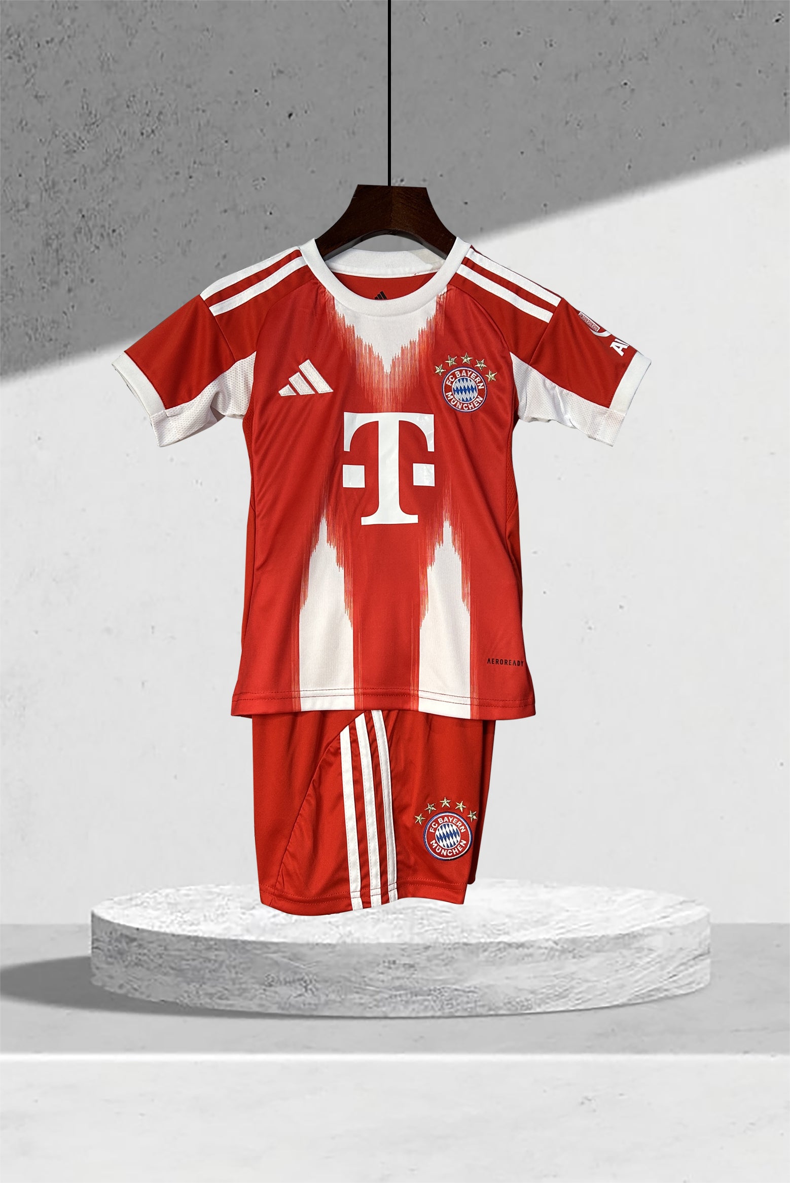 Bayern München 2025–2026 Hjemmedrakt Mini-Kit Barn