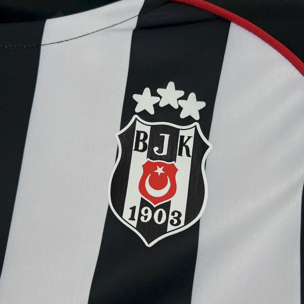 Beşiktaş JK 2025–2026 Bortedrakt