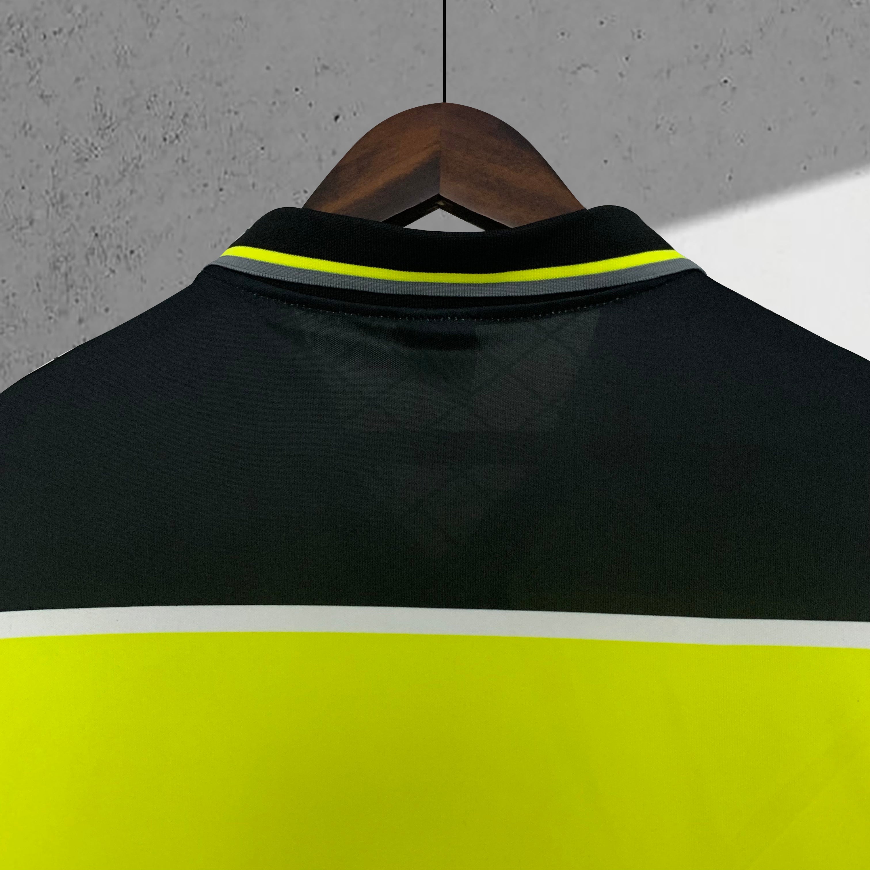 Borussia Dortmund 1996–1997 Hjemmedrakt