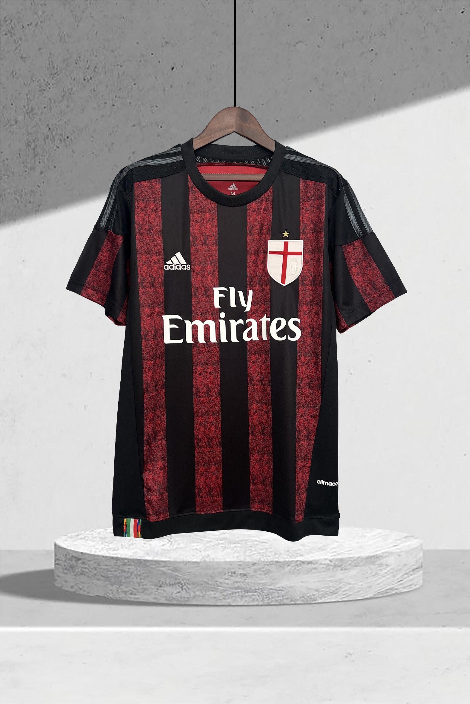 AC Milan 2015–2016 Hjemmedrakt