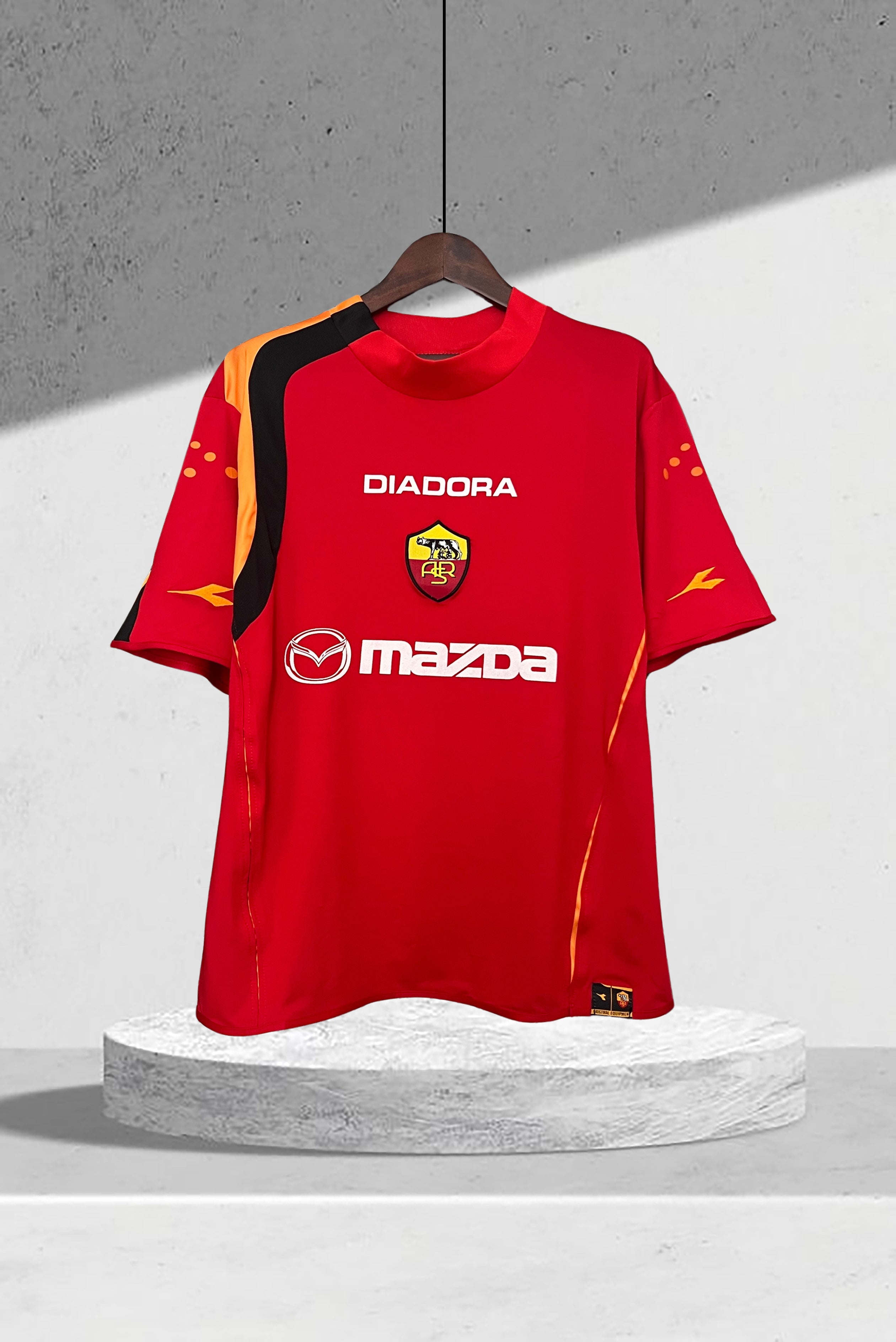 AS Roma 2004–2005 Hjemmedrakt