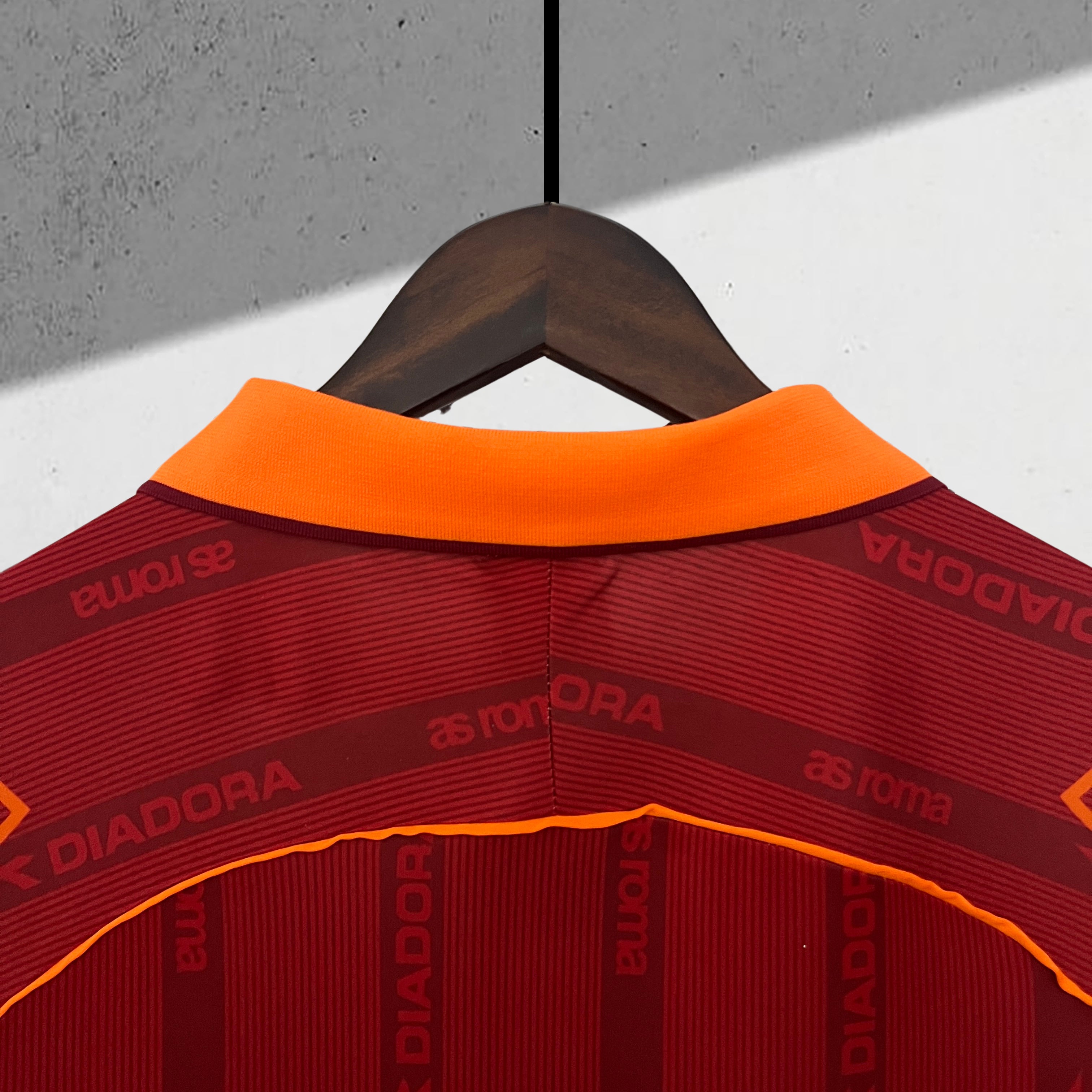 AS Roma 1999–2000 Hjemmedrakt
