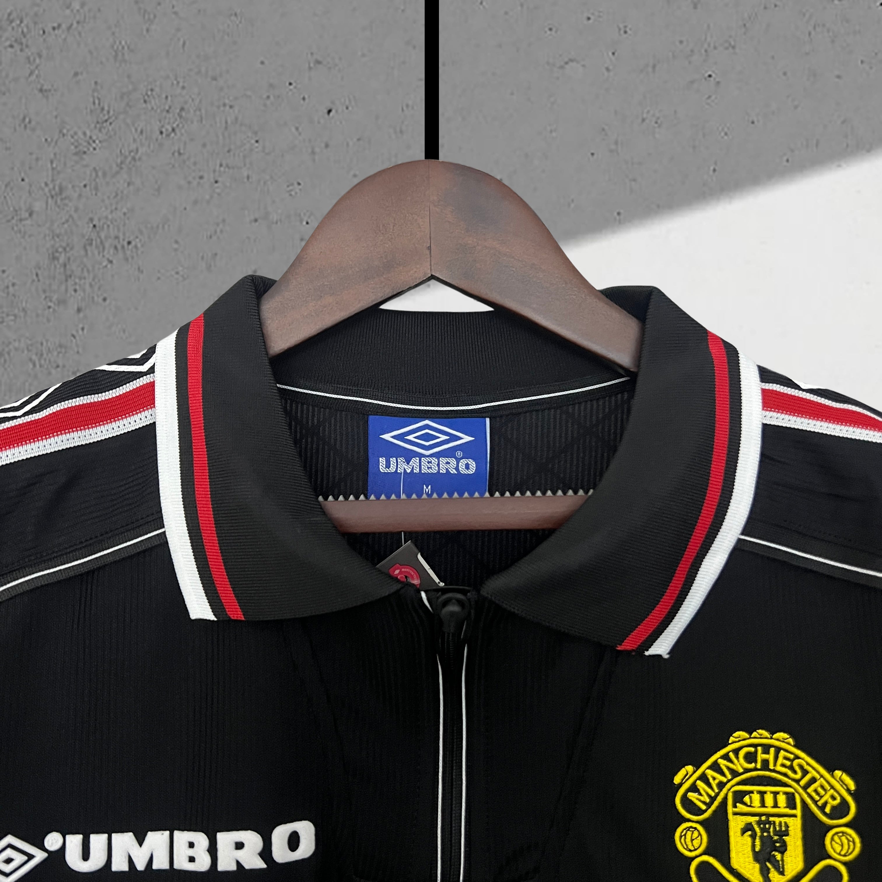 Manchester United 1998–1999 Commemorative Edition