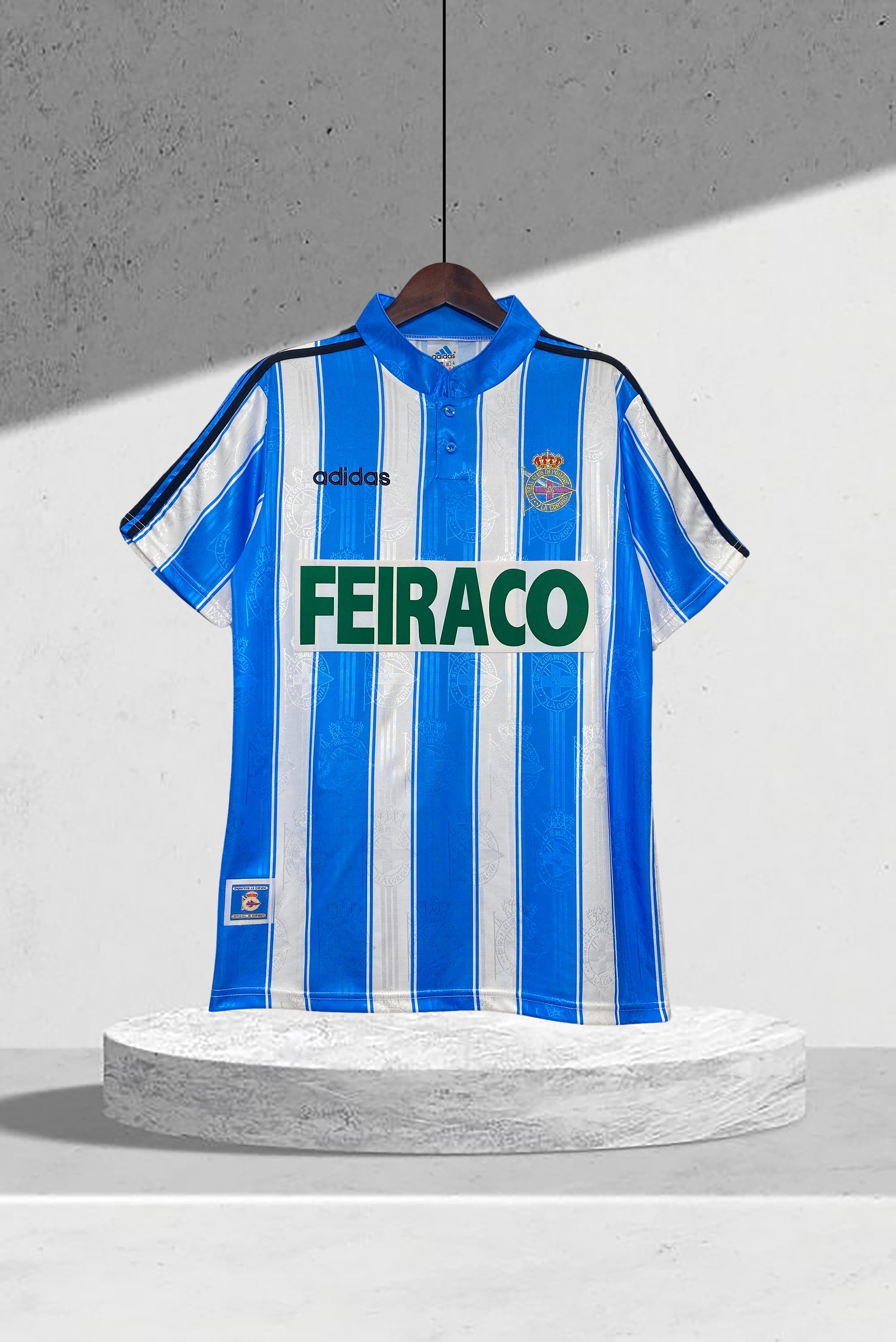 Deportivo de La Coruña 1997–1998 Hjemmedrakt
